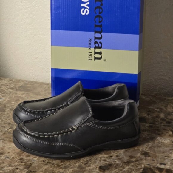 Boys' Freeman Little Kid Black Loafers Dress Shoes Party School Shoes Size 1 - Picture 2 of 16